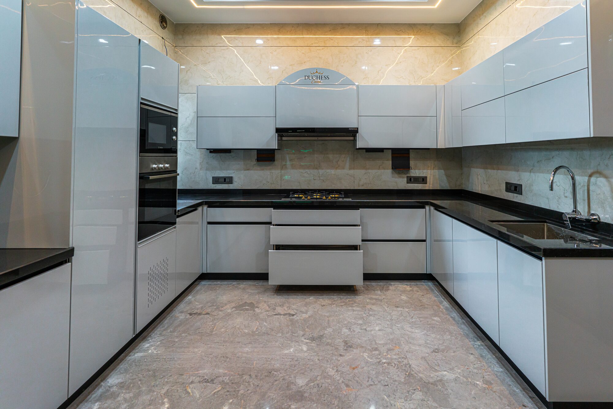 Completed Duchess Cocina U-shaped kitchen installation in Jodhpur